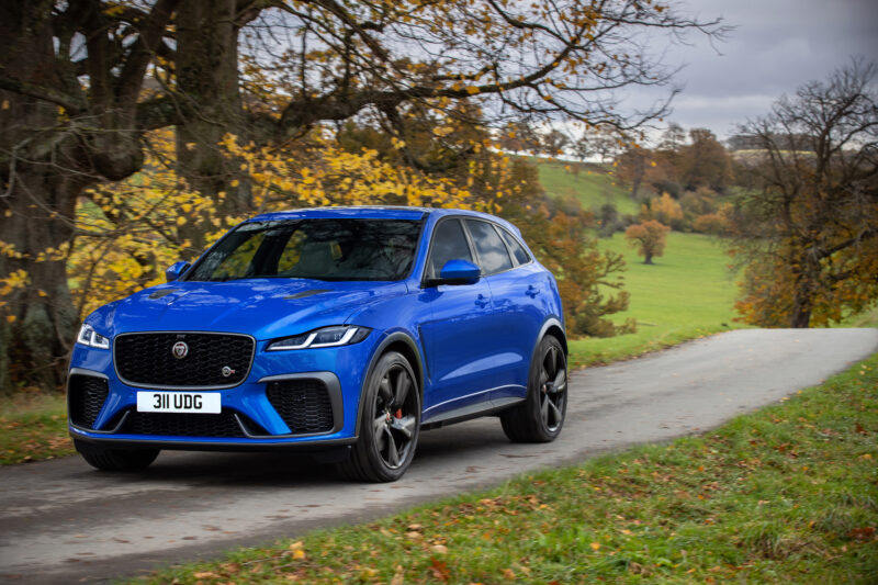 SUV-ul britanic Jaguar F-Pace SVR