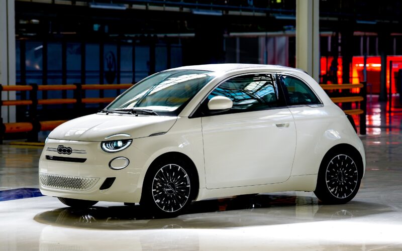 Noul Fiat 500 Hybrid