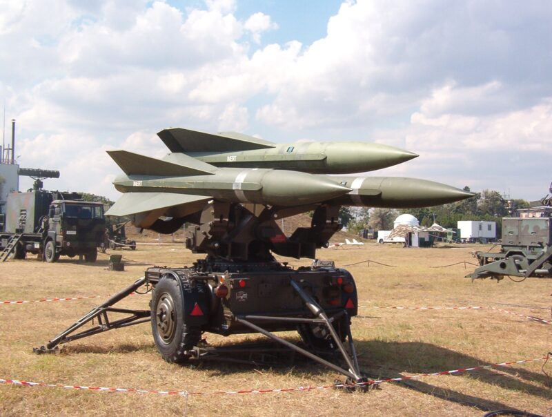 lansator de rachete sol-aer hawk