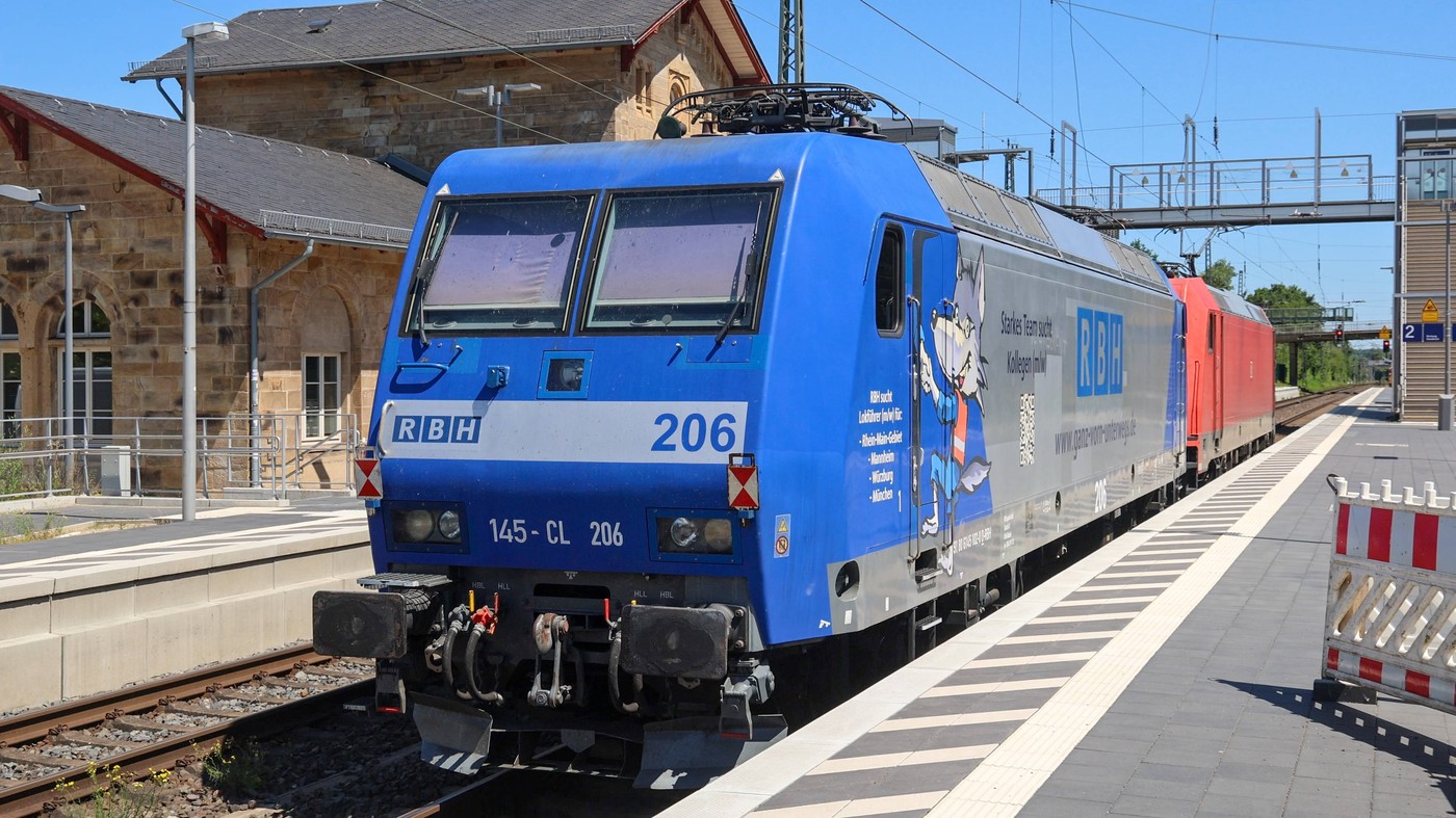 Prima locomotivă Traxx de la Alstom a plecat din Germania spre România - TechRider.ro