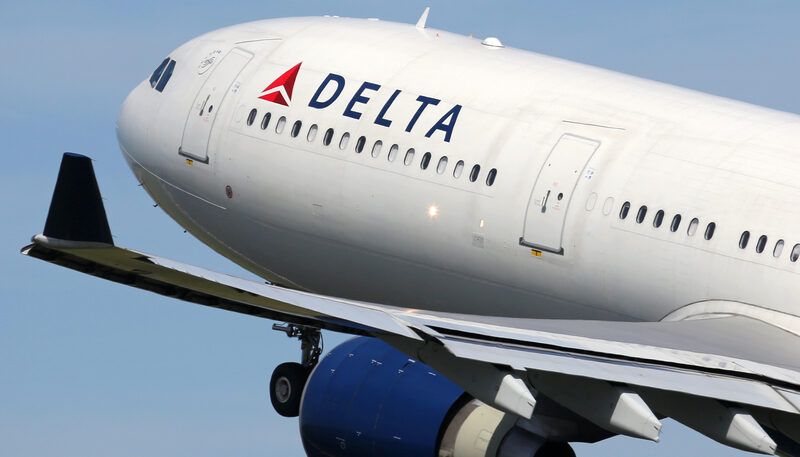 avion al Delta Airline in zbor