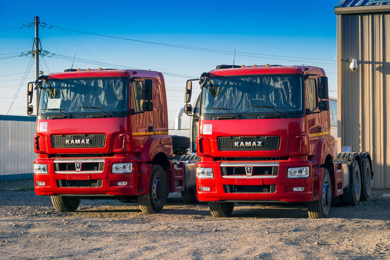 doua camioane kamaz