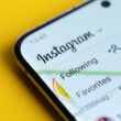 Aplicatia Instagram deschisă pe un smartphone
