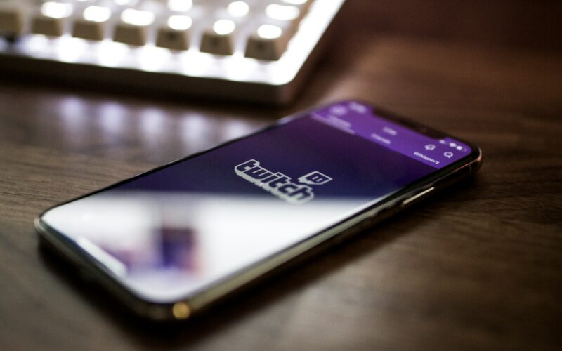 Twitch a început testarea streamingului video vertical