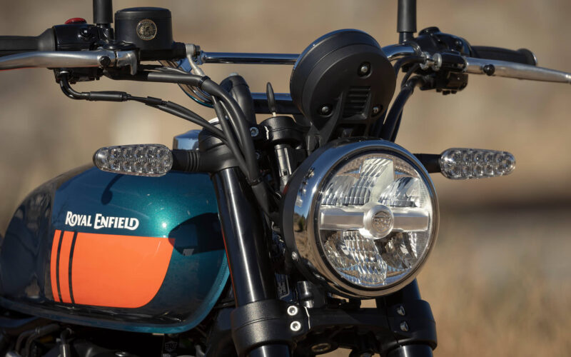 motocicleta royal enfield bear 650