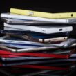 Grămadă de telefoane