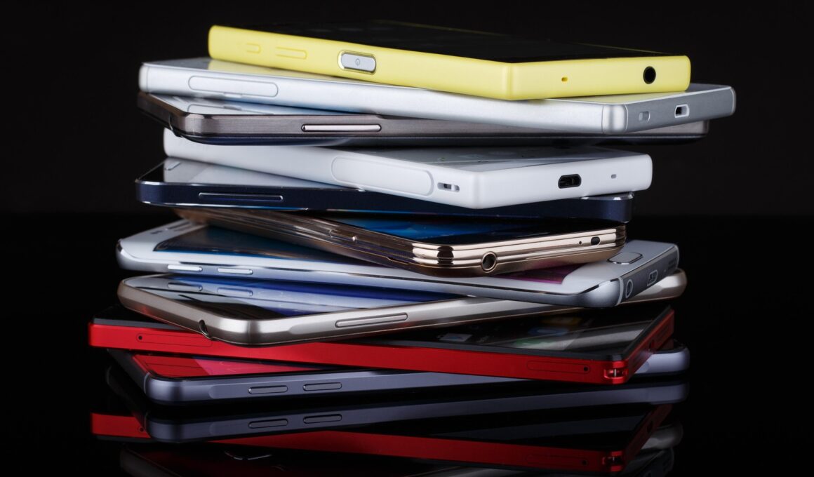 Grămadă de telefoane