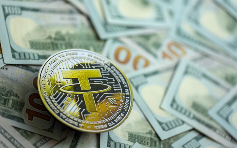 moneda digitala tether alaturi de dolari