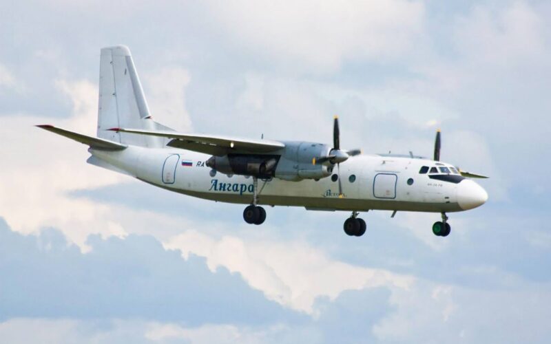 Avion de pasageri An-24