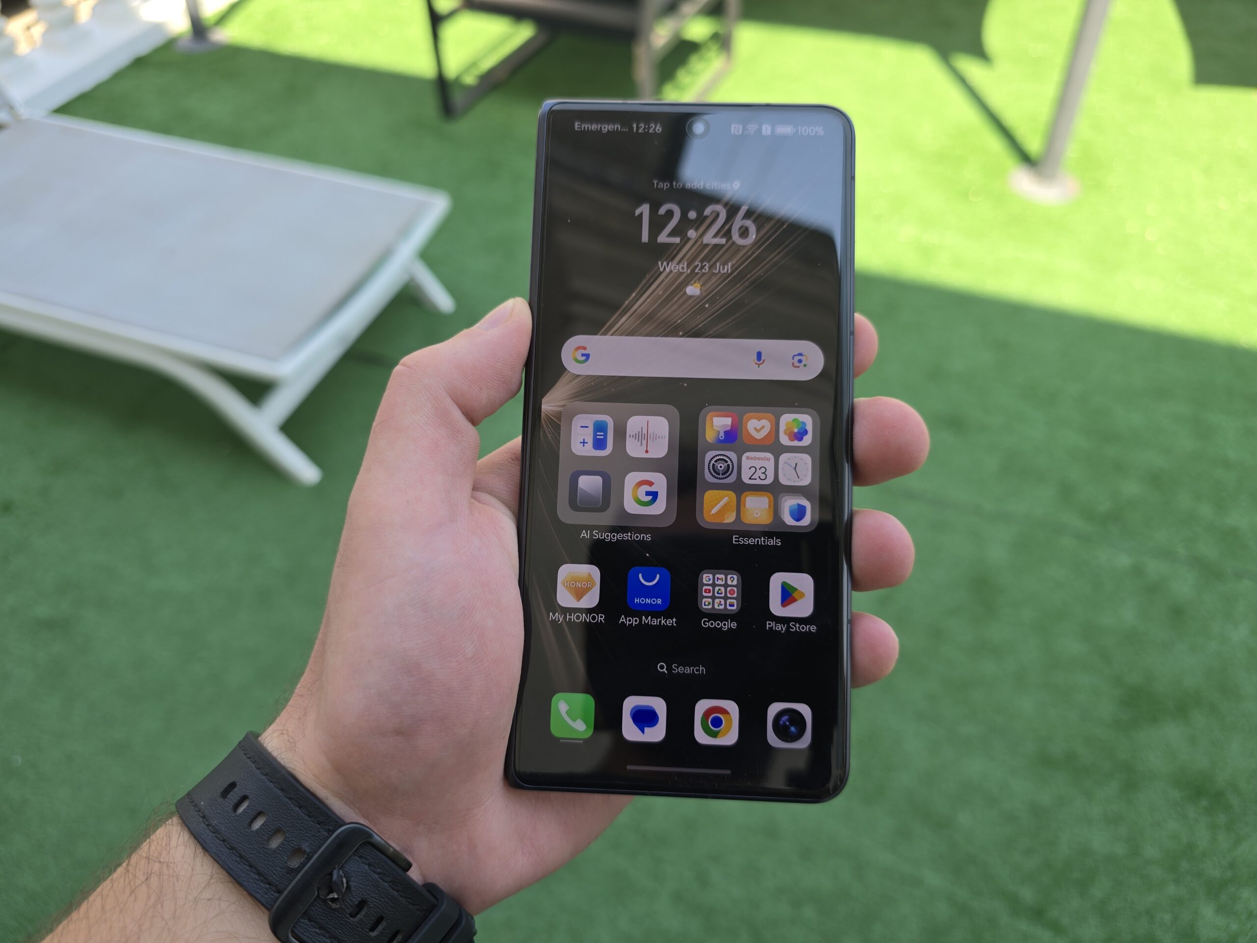 Telefonul pliabil Honor Magic V5