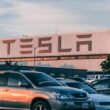 .Tesla a fost condamnată de un juriu din Florida să plătească daune în valoare de 242.5 de milioane de dolari în urma unui accident provocat de sistemul Autopilot, un precedent pentru procesele împotriva Tesla legate de acest sistem