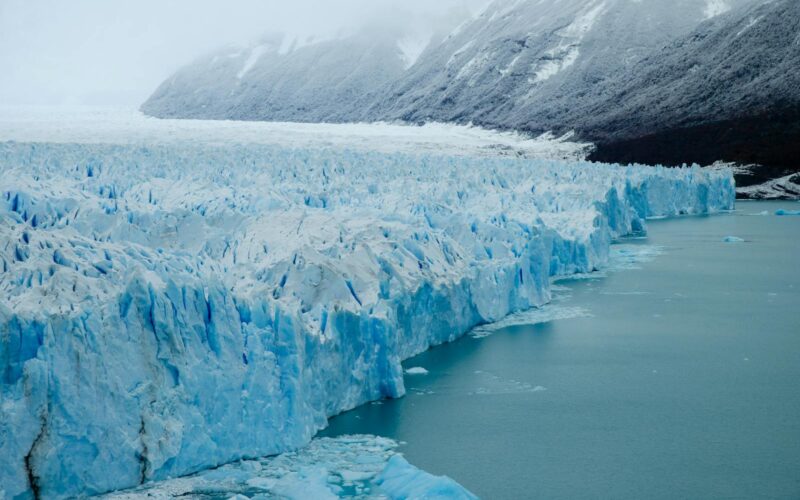Ghețarul Perito Moreno din Patagonia argentiniană