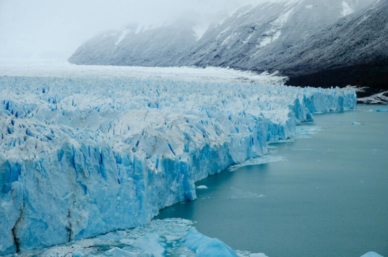 Ghețarul Perito Moreno din Patagonia argentiniană