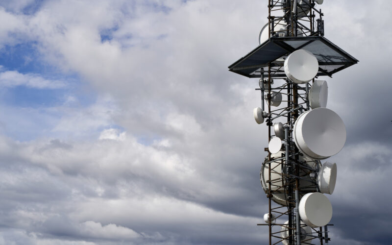 turn cu celule de telecomunicatii