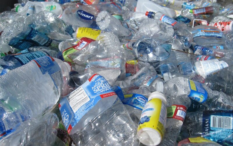 Deșeuri de plastic