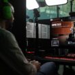 Gamer care joacă varianta de test a Battlefield 6