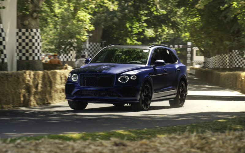 Mașină Bentley Bentayga