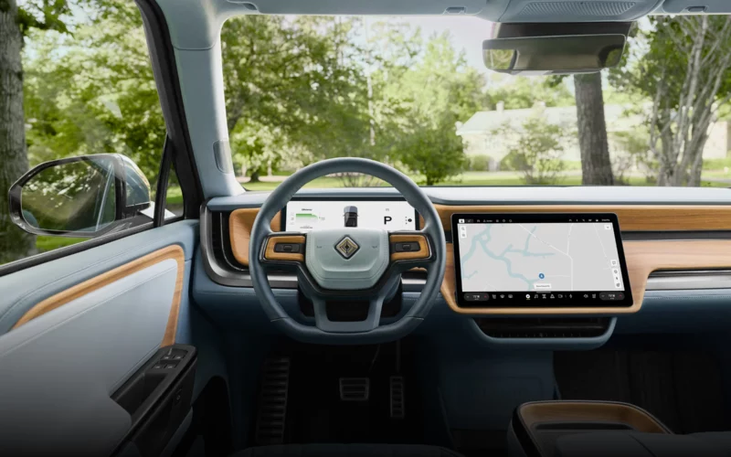 Interiorul SUV-ului Rivian R1S
