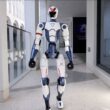 Robotul umanoid Unitree R1