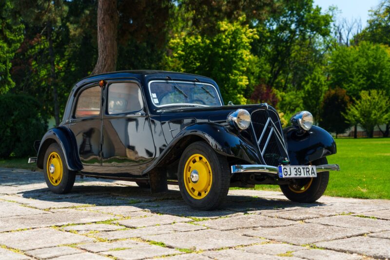 automobil retro din romania