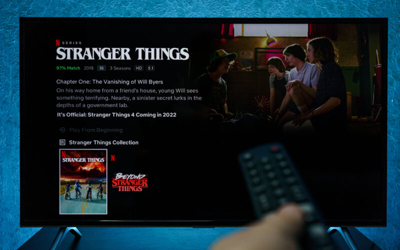 serialul stranger things ruland pe TV