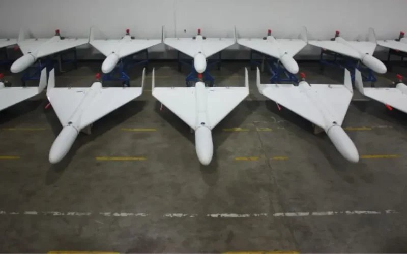 mai multe dorne aliniate produse de Griffon Aerospace
