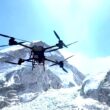 drona care curata gunoiul de pe Everest