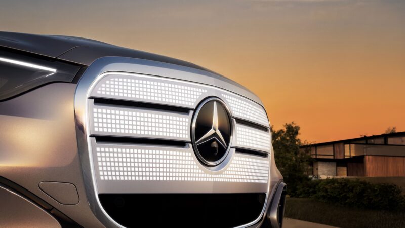 Noua grilă a noului SUV Mercedes-Benz GLC
