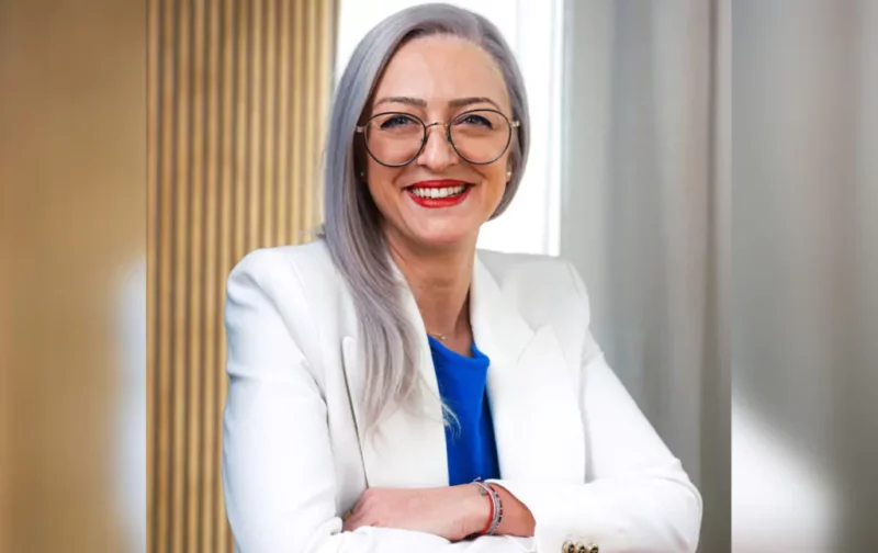 ioana ceausu de la facultatea privata ea
