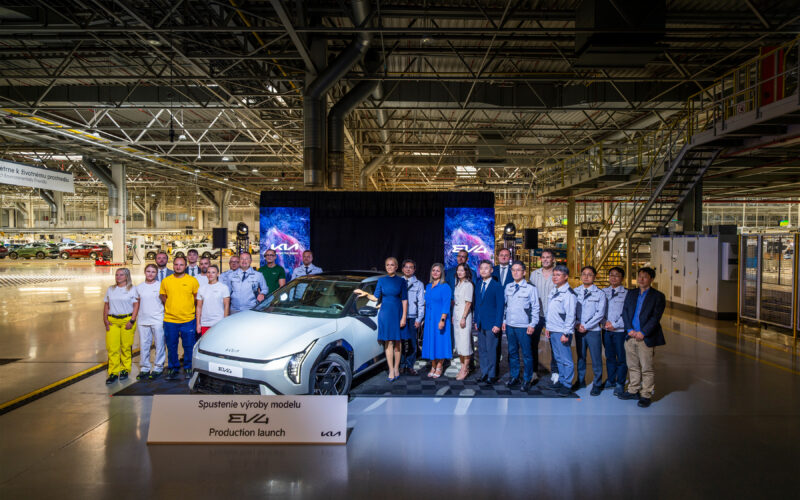 Debutul producției europene a Kia EV4