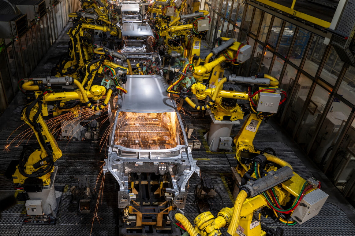 Debutul producției europene a Kia EV4