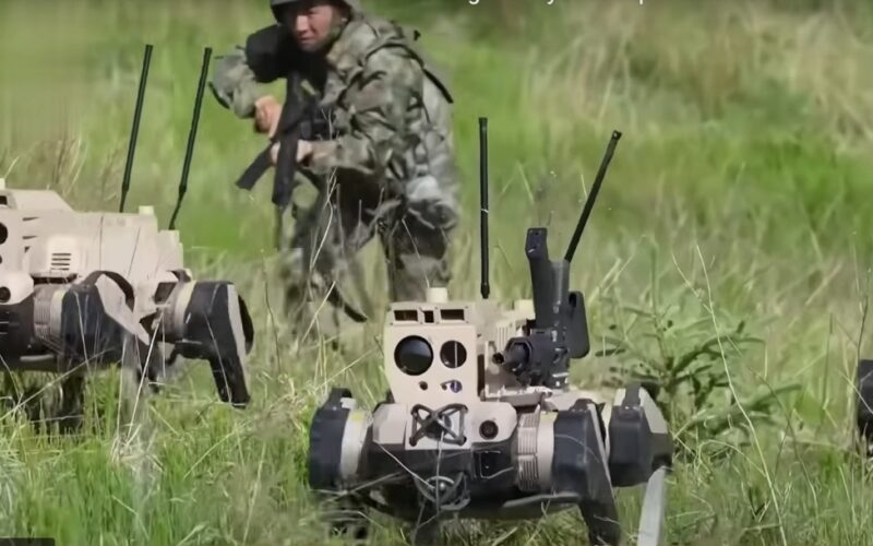 roboti patrupezi militari chinezi