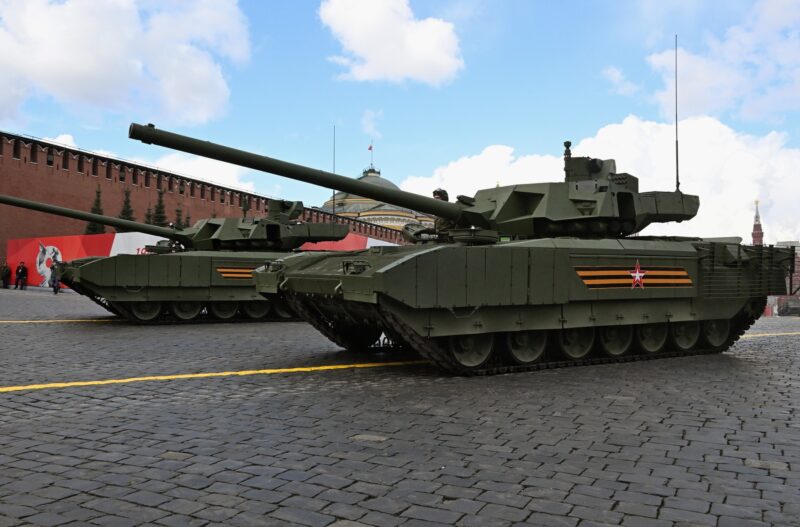 Tanc principal de luptă rusesc T-14 Armata, în timpul unei parade la Moscova