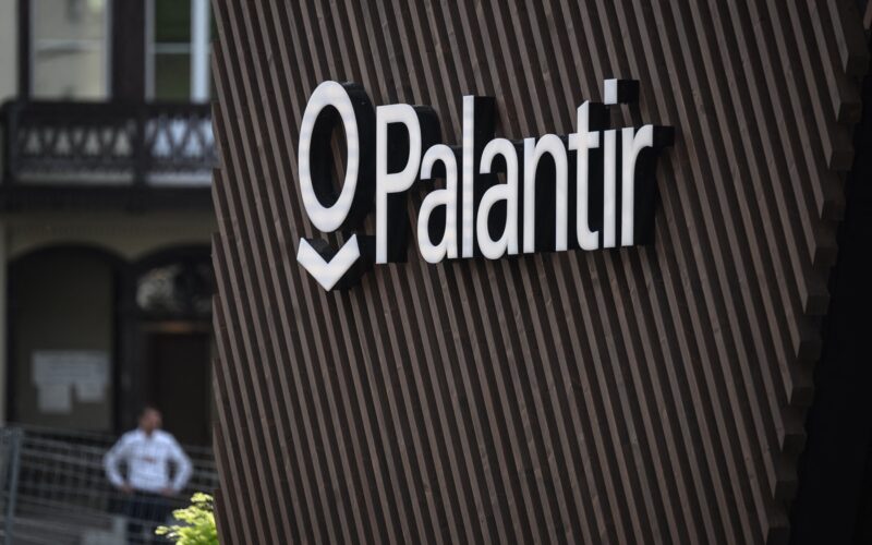 Logo-ul companiei de software Palantir
