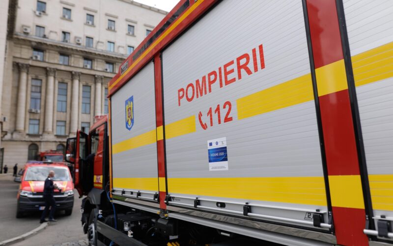 masina de pompieri