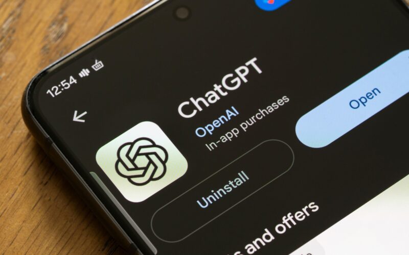 aplicatia chatgpt intr-un magazin de aplicatii