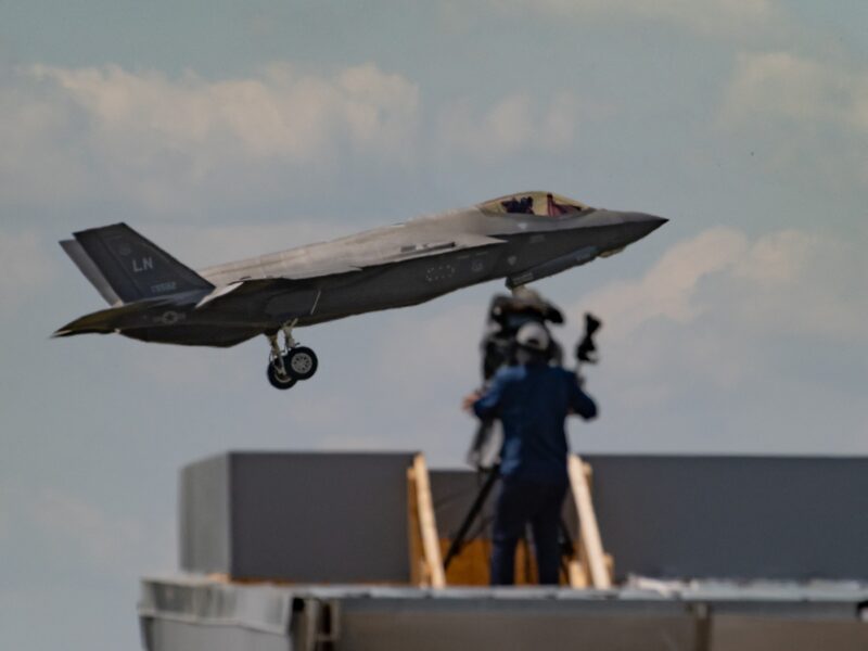 Avion de luptă american F-35