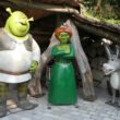statuetele unor personaje din filmul shrek