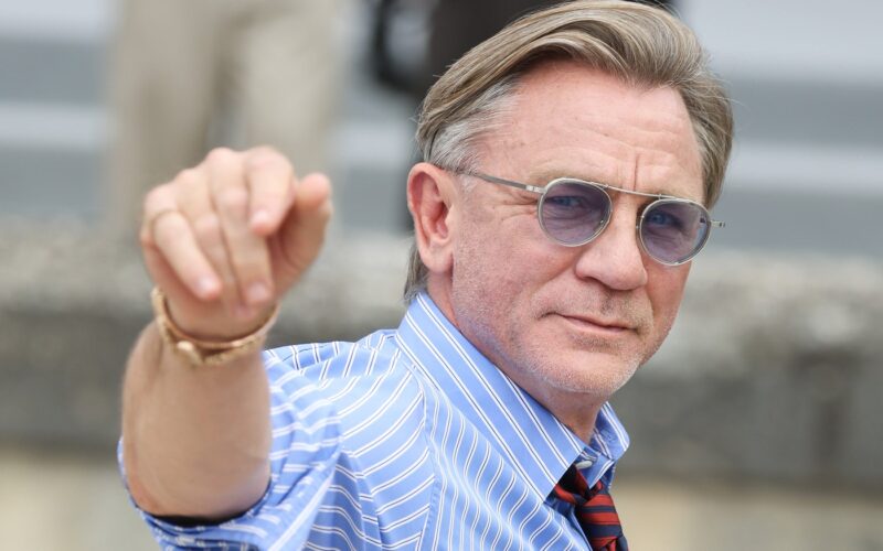 Daniel Craig