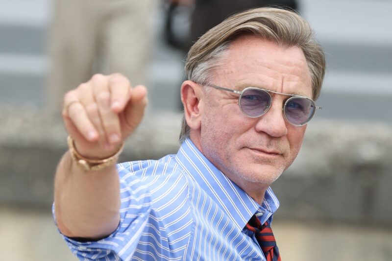 Daniel Craig
