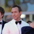 Jude Law la premiera filmului Vrăjitorul de la Kremlin