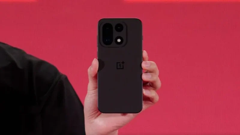Telefonul OnePlus 15