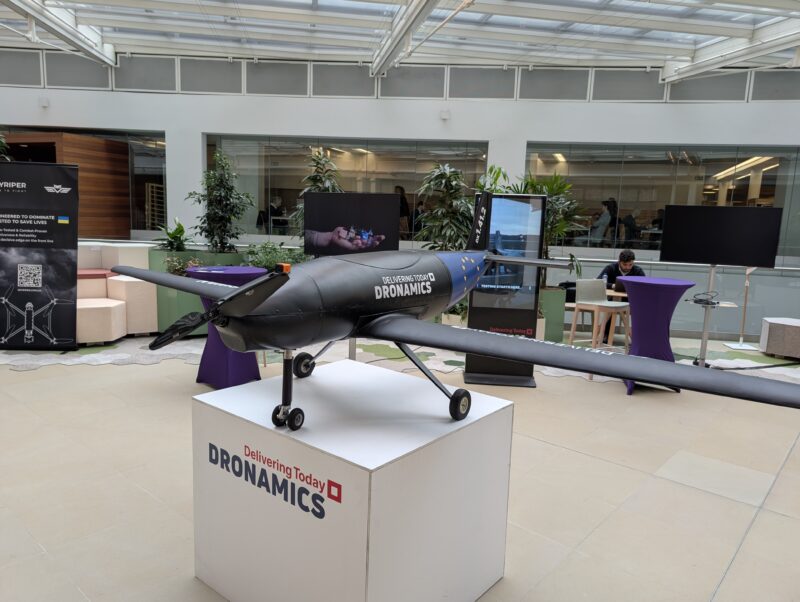 srona dronamics expusa la sediul comisiei europene