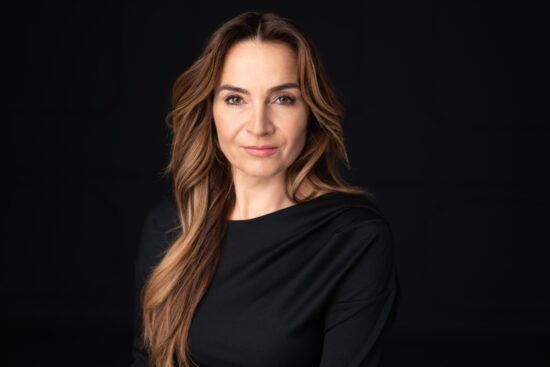 simona panait director marketing samsung electronics