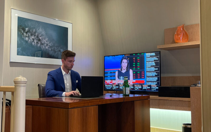 alex kis ceo rentnbuy