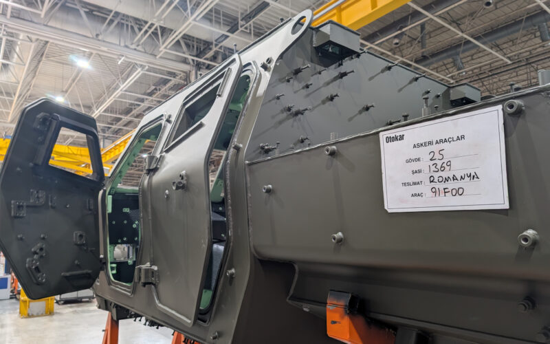 Vehicul blindat Cobra II 4x4 produs pentru România în Turcia