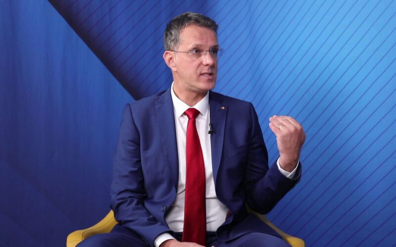 ionut mosteanu ministrul apararii