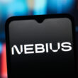 logo nebius pe un telefon