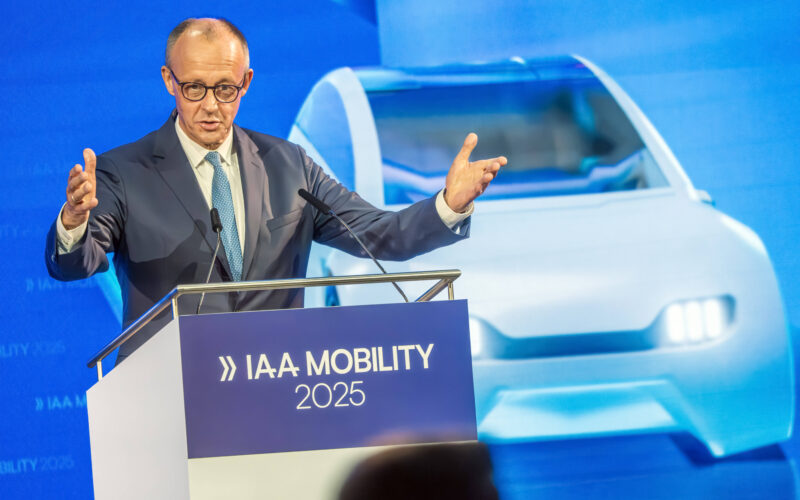 Friedrich Merz, cancelarul Germaniei vorbind la IAA Munchen 2025