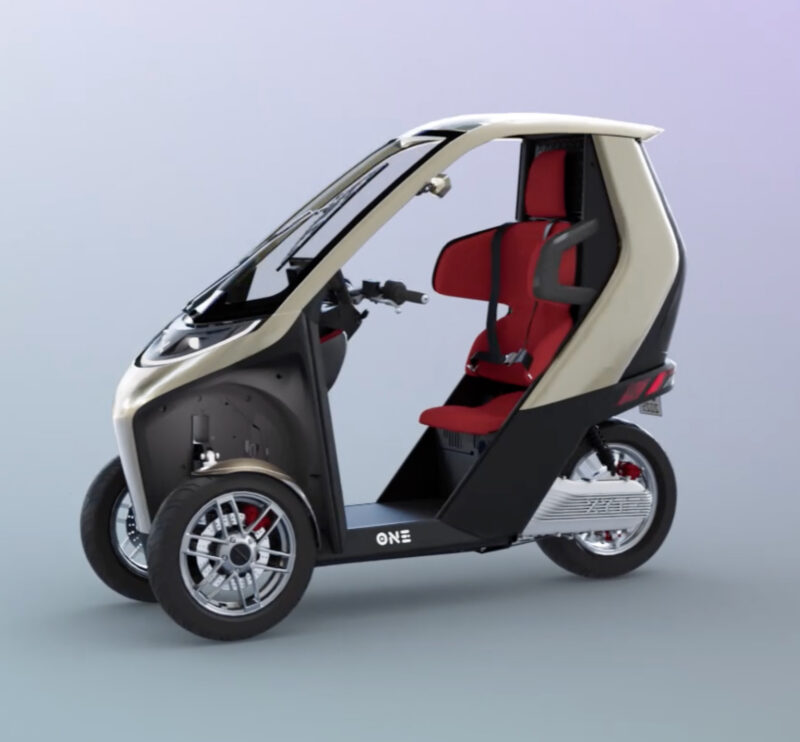 un nou concept de scuter cu acoperis care si cu singur loc